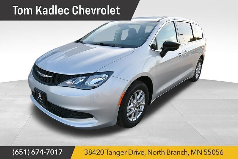 2024 CHRYSLER Voyager