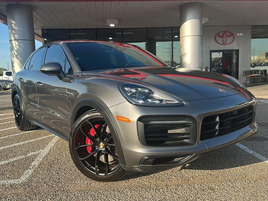2021 PORSCHE Cayenne