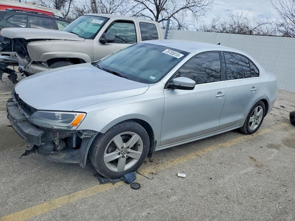 2014 VOLKSWAGEN Jetta