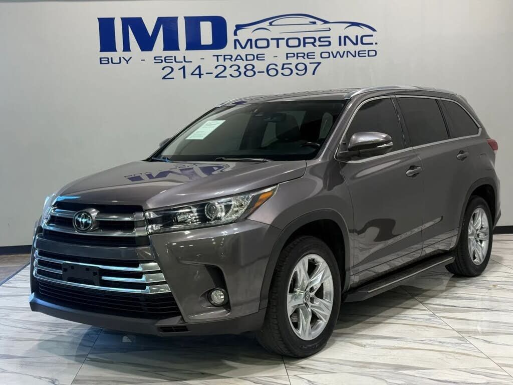 2017 TOYOTA Highlander