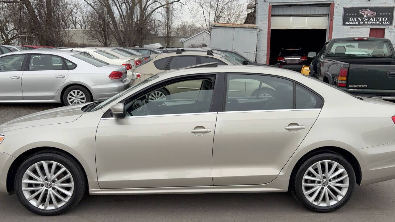 2012 VOLKSWAGEN Jetta