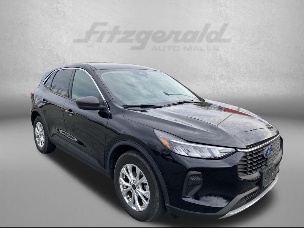 2024 FORD Escape