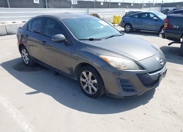 2010 MAZDA Mazda3