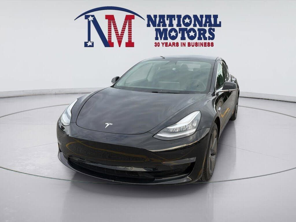 2019 TESLA Model 3