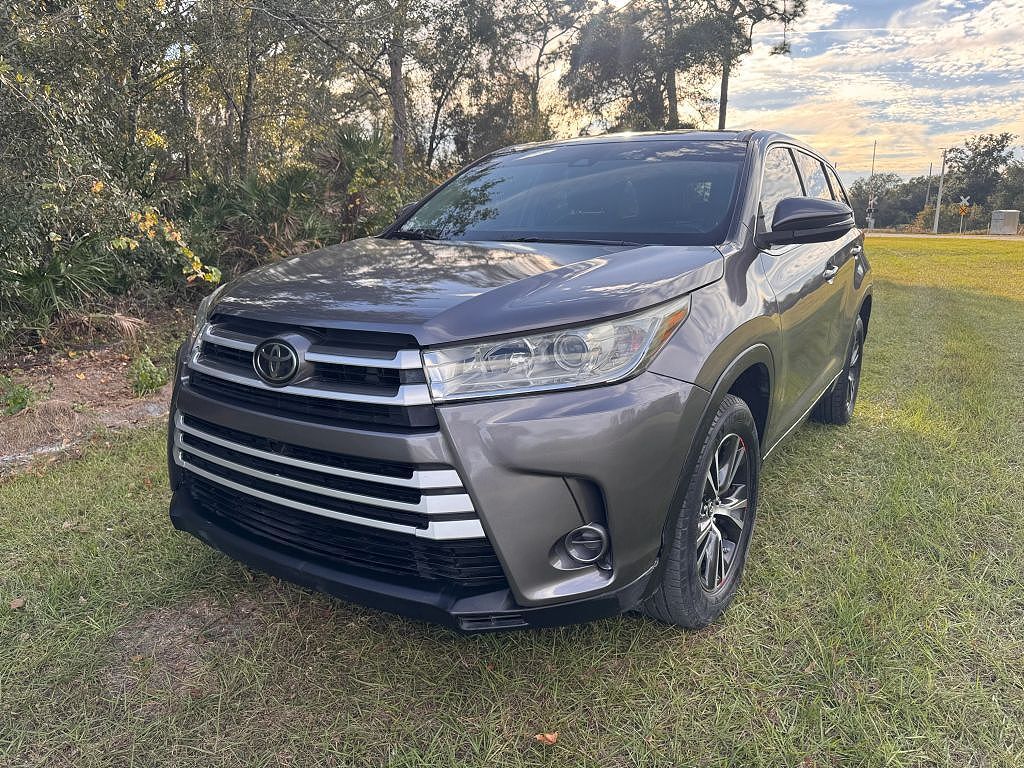 2018 TOYOTA Highlander
