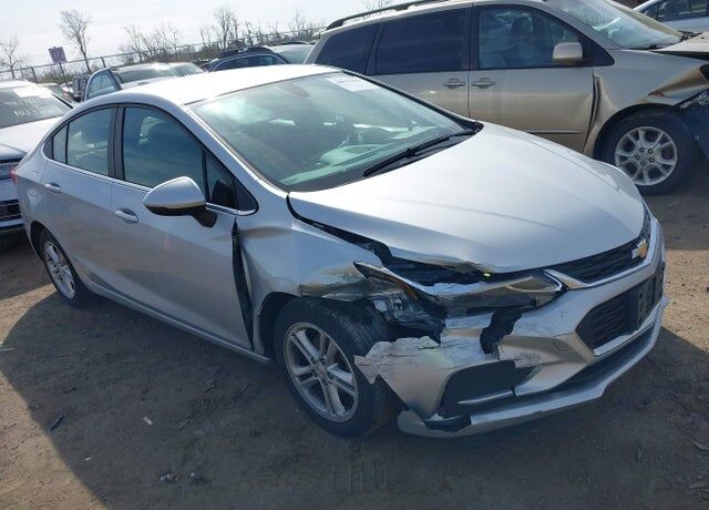 2018 CHEVROLET Cruze
