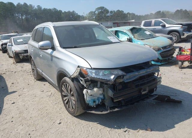 2020 MITSUBISHI Outlander