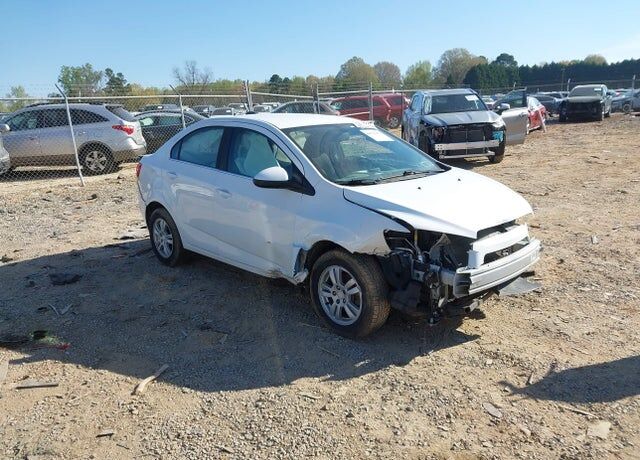 2016 CHEVROLET Sonic