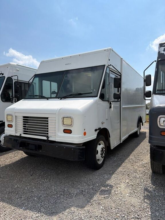 2021 FORD Commercial Chassis