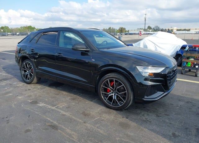 2023 AUDI Q8