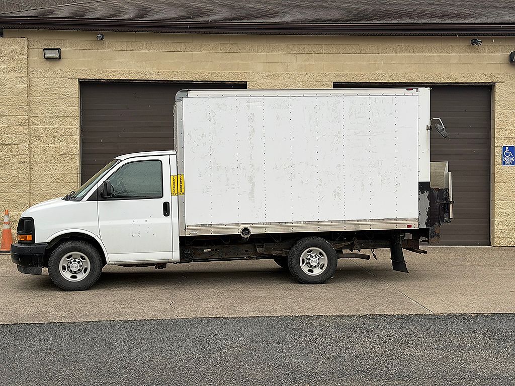 2017 CHEVROLET Express