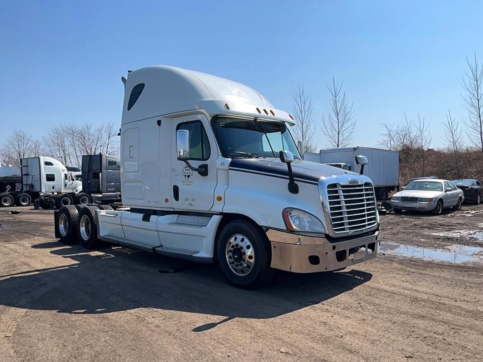 2013 FREIGHTLINER Cascadia
