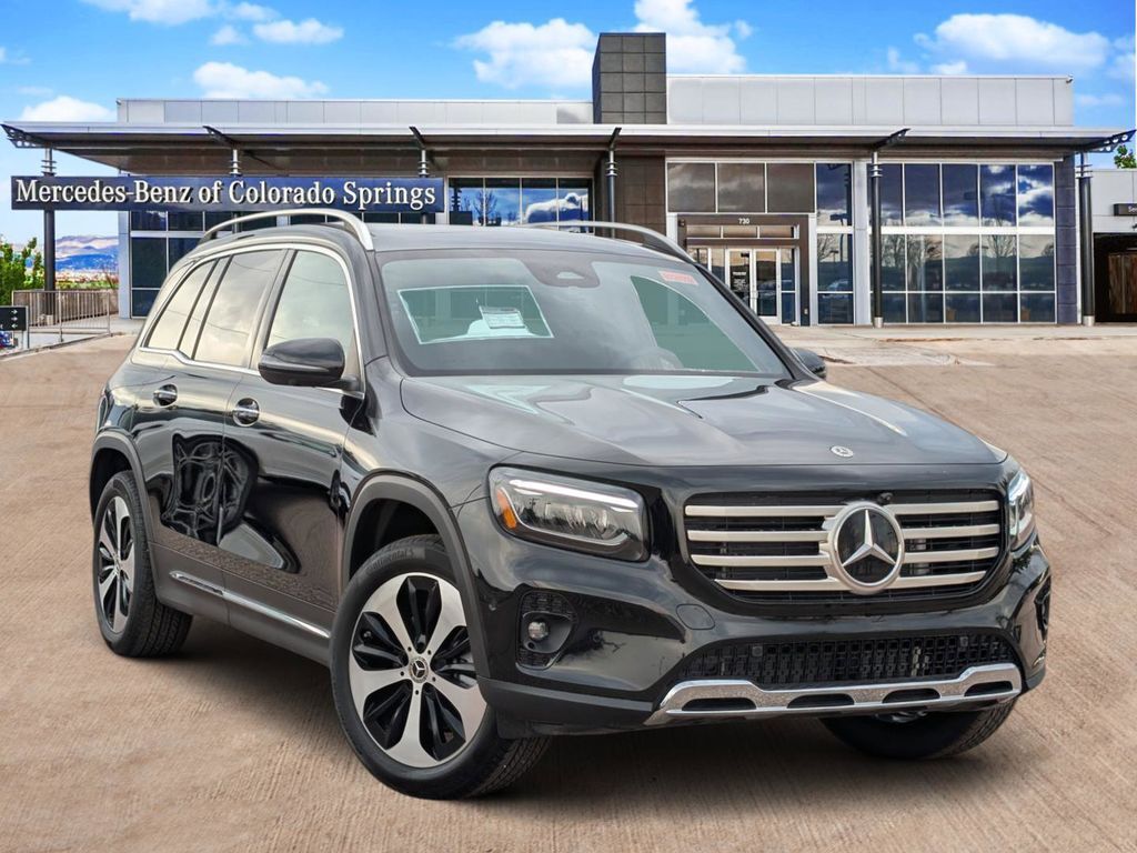 2026 MERCEDES-BENZ GLB-Class