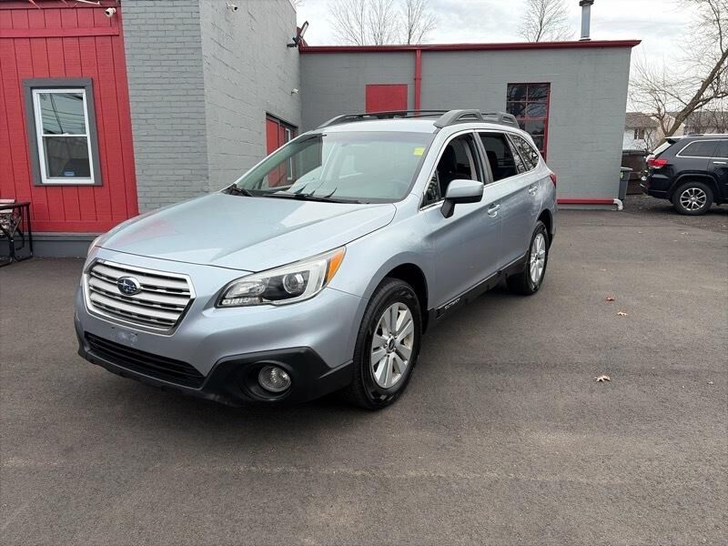 2015 SUBARU Outback