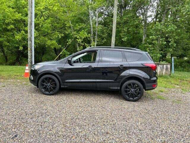 2019 FORD Escape