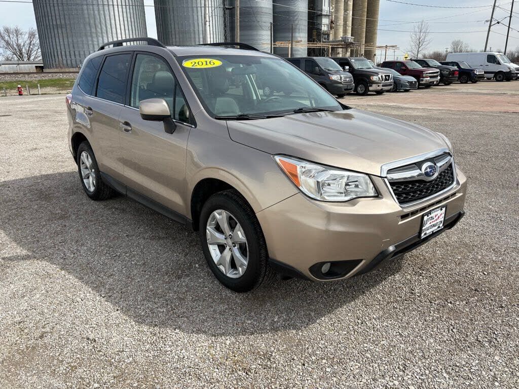 2016 SUBARU Forester
