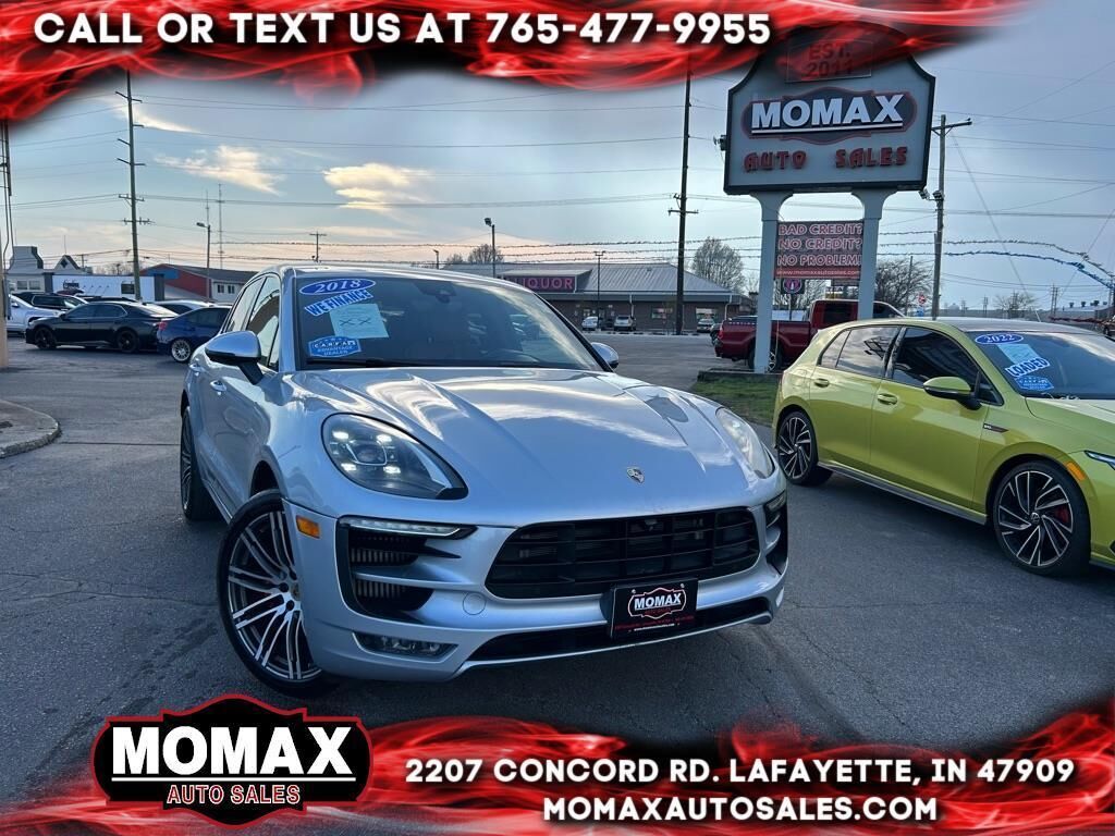 2018 PORSCHE Macan