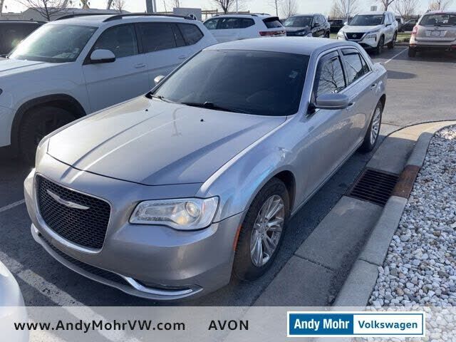 2018 CHRYSLER 300