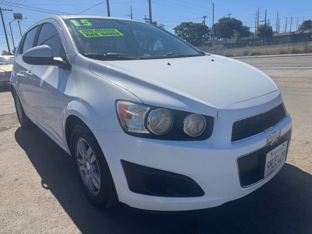 2015 CHEVROLET Sonic