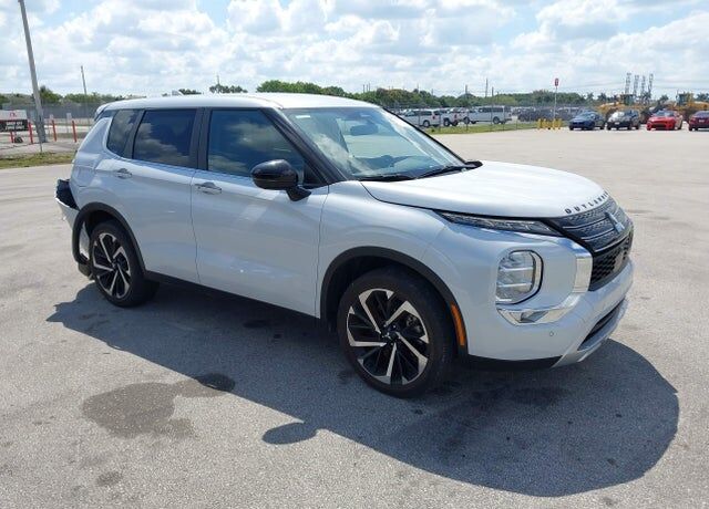 2024 MITSUBISHI Outlander