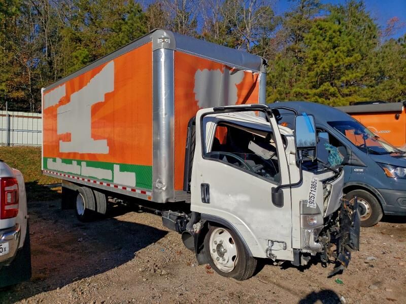 2023 ISUZU NPR-HD