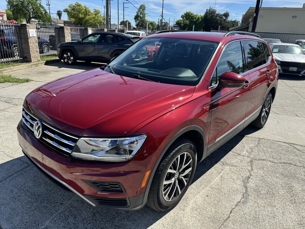 2020 VOLKSWAGEN Tiguan