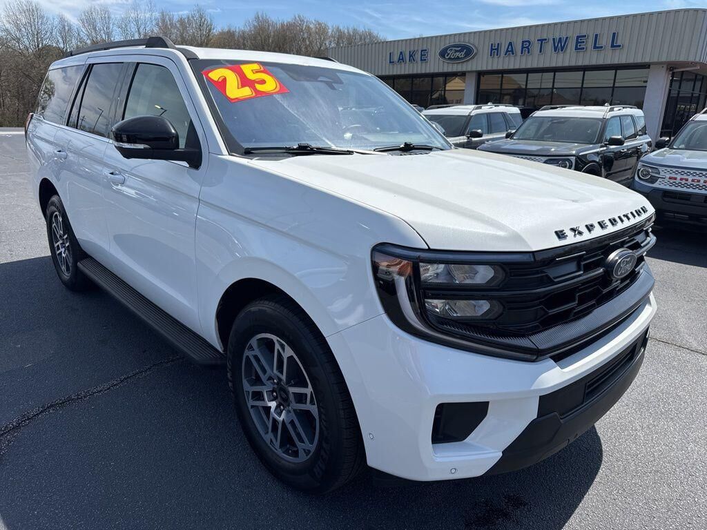 2025 FORD Expedition