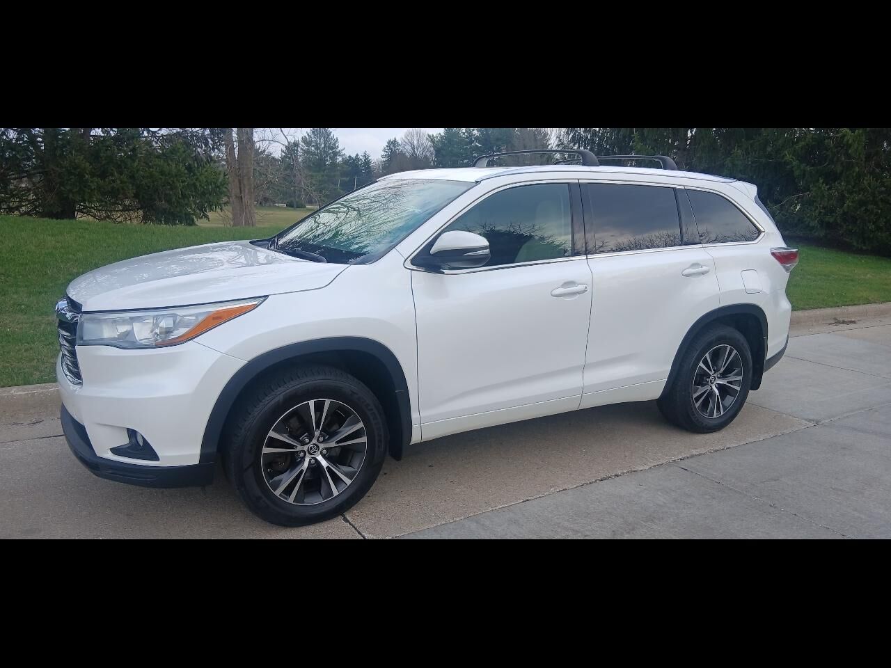 2016 TOYOTA Highlander