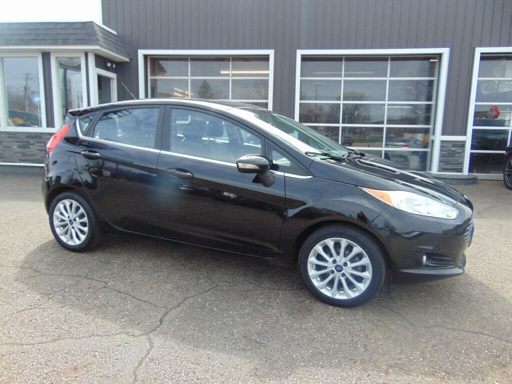 2017 FORD Fiesta