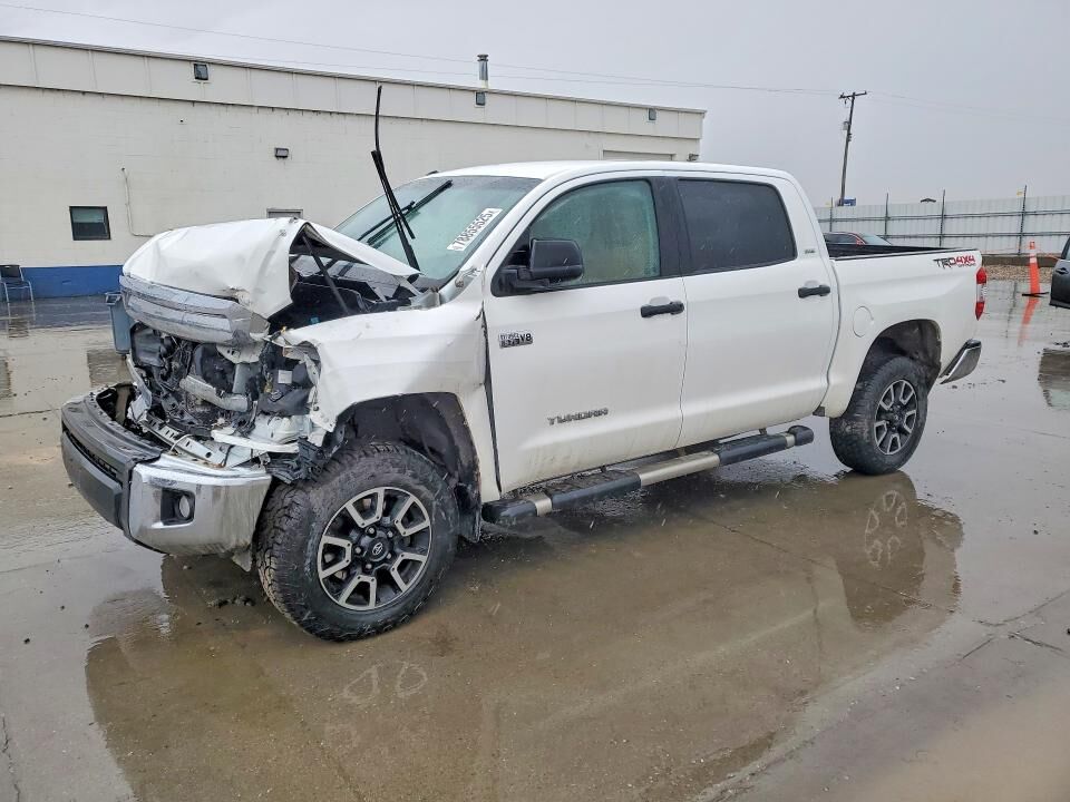 2016 TOYOTA Tundra
