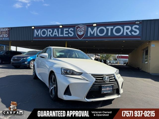 2017 LEXUS IS