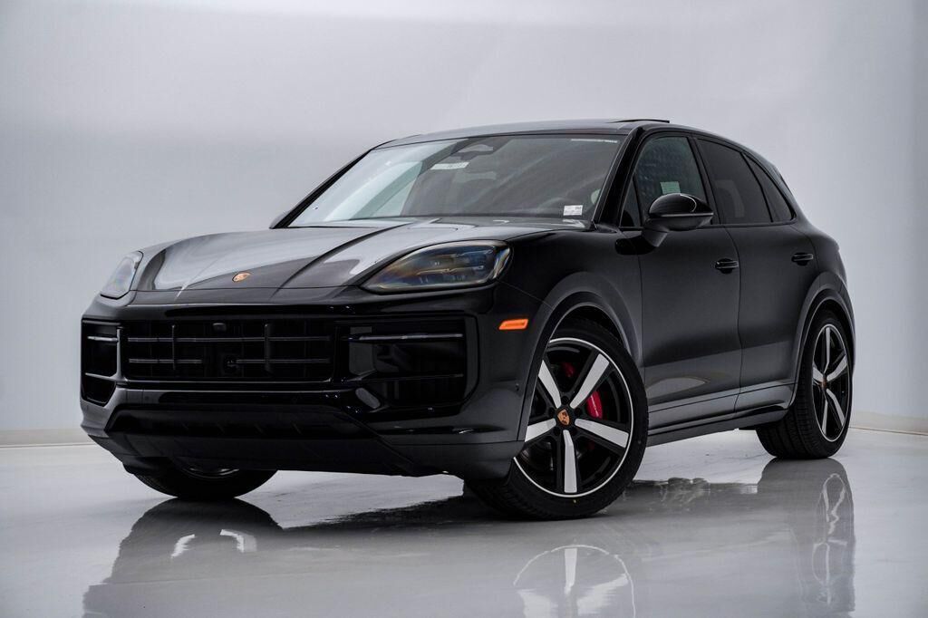 2026 PORSCHE Cayenne
