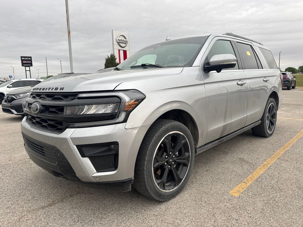 2022 FORD Expedition