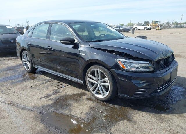 2018 VOLKSWAGEN Passat