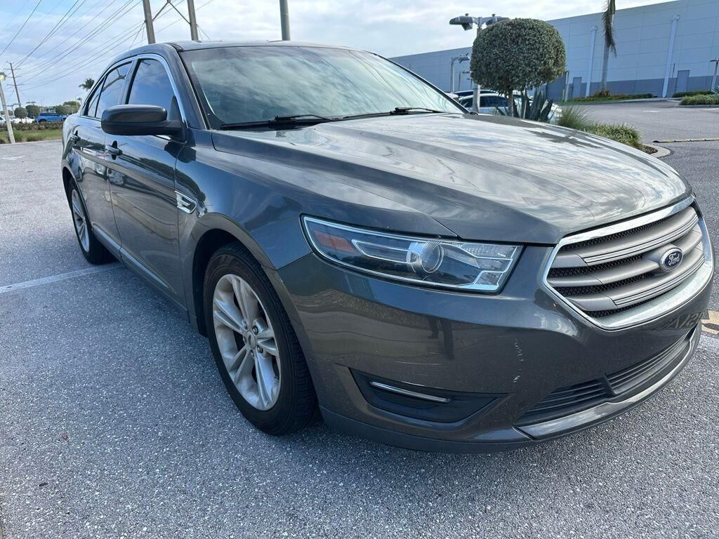 2016 FORD Taurus