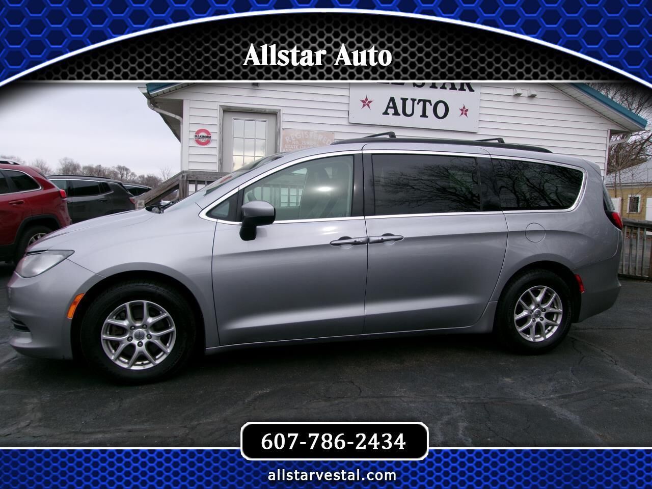 2020 CHRYSLER Voyager