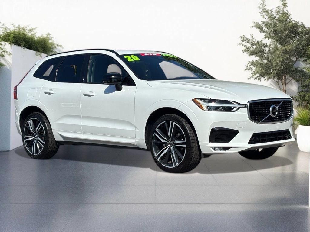 2020 VOLVO XC60