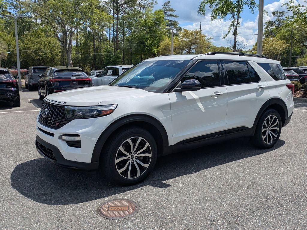 2021 FORD Explorer