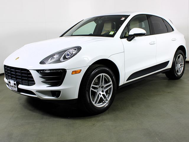 2018 PORSCHE Macan