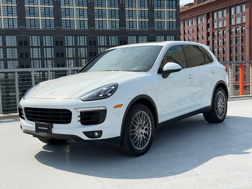 2016 PORSCHE Cayenne