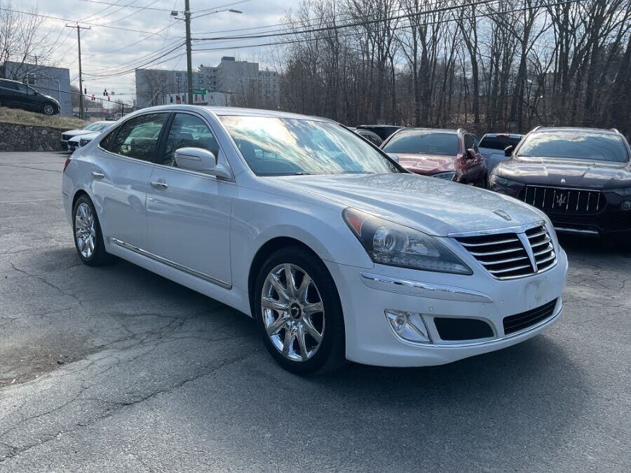 2013 HYUNDAI Equus