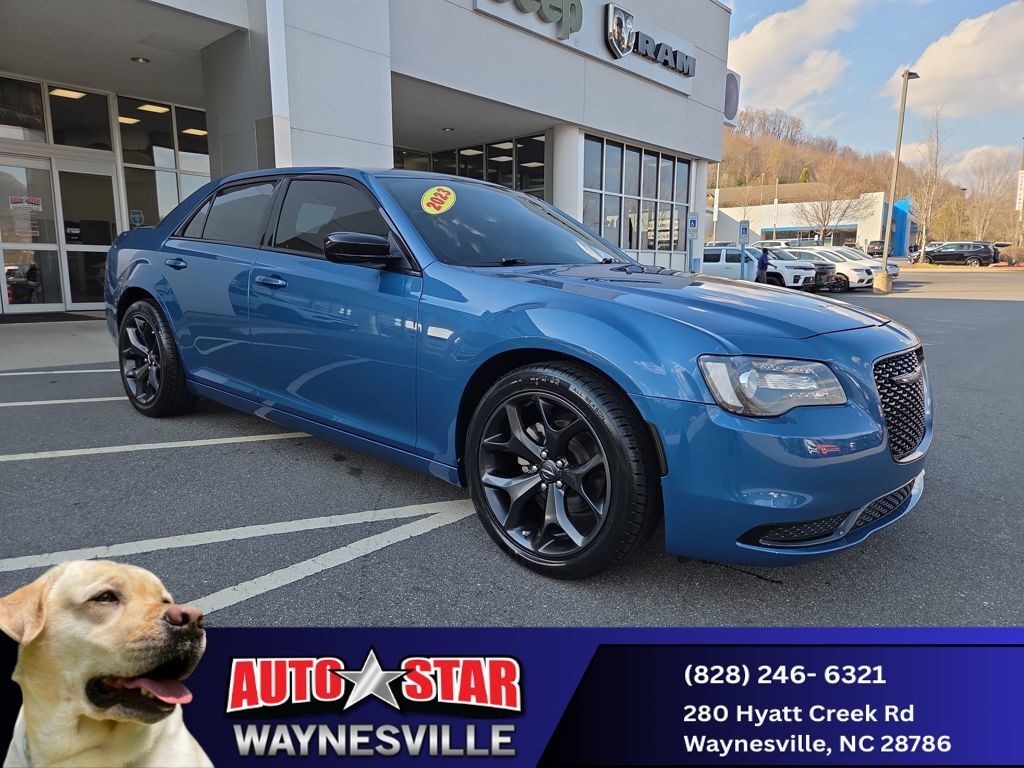 2023 CHRYSLER 300