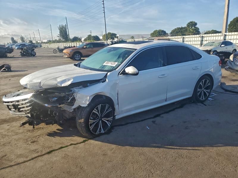 2021 VOLKSWAGEN Passat