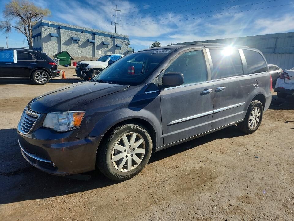 2015 CHRYSLER Town and Country