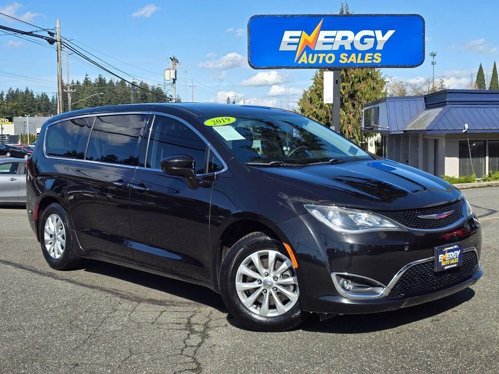 2019 CHRYSLER Pacifica