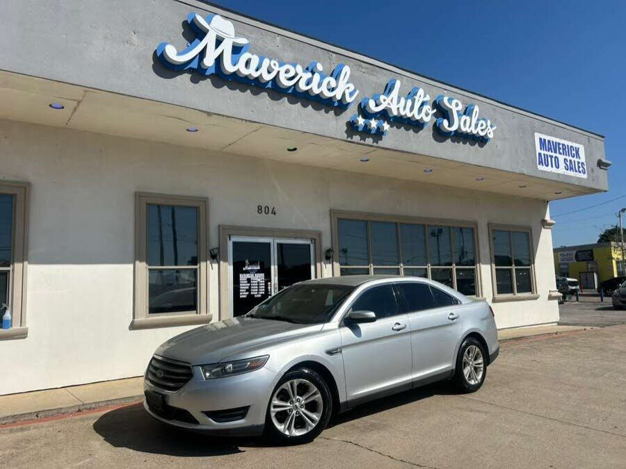 2016 FORD Taurus