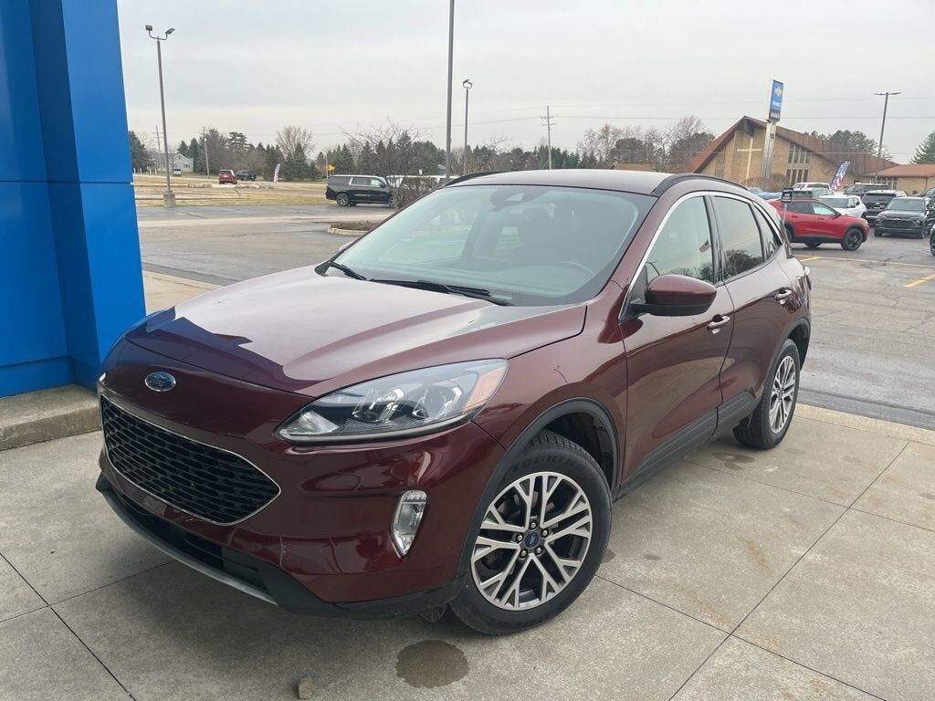 2021 FORD Escape