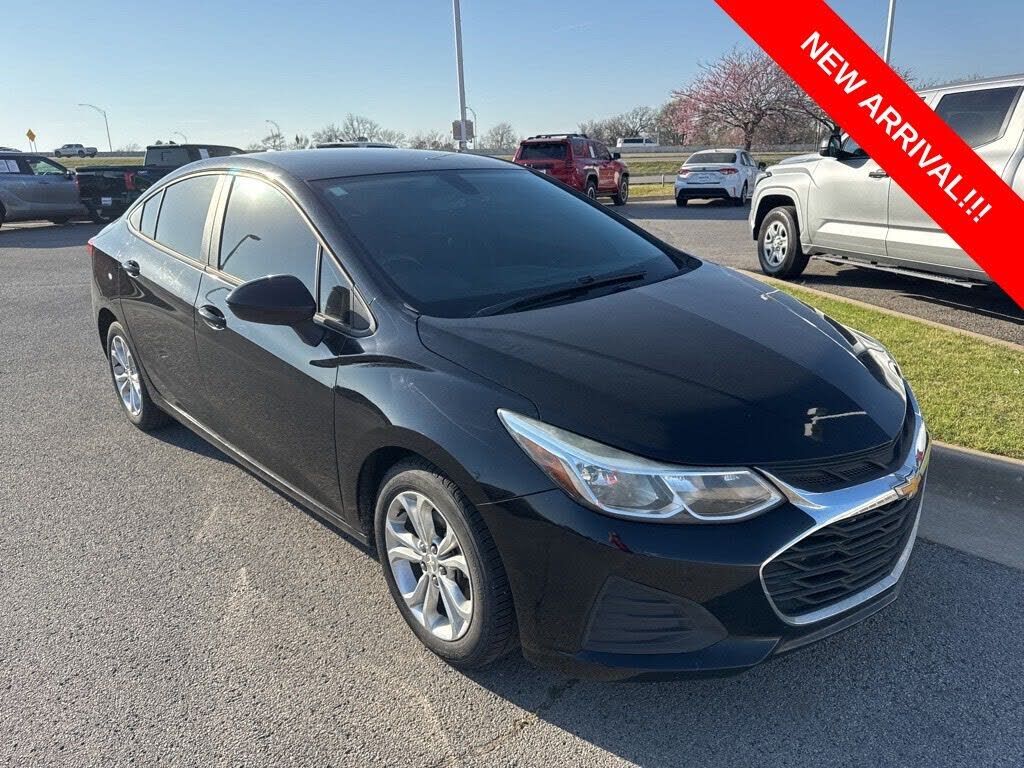 2019 CHEVROLET Cruze