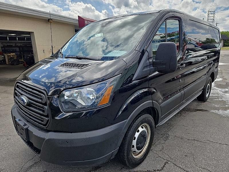 2019 FORD Transit