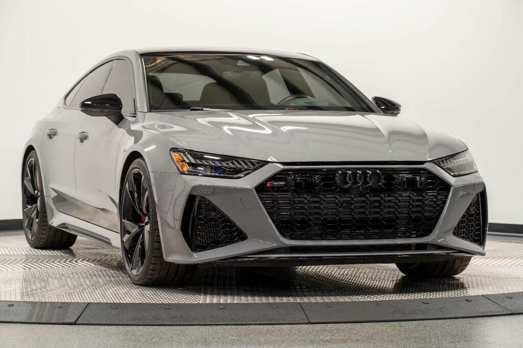 2021 AUDI RS7